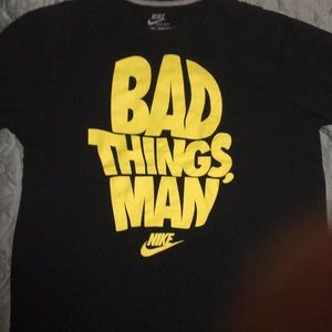 Nike Sportswear Large T-shirt.